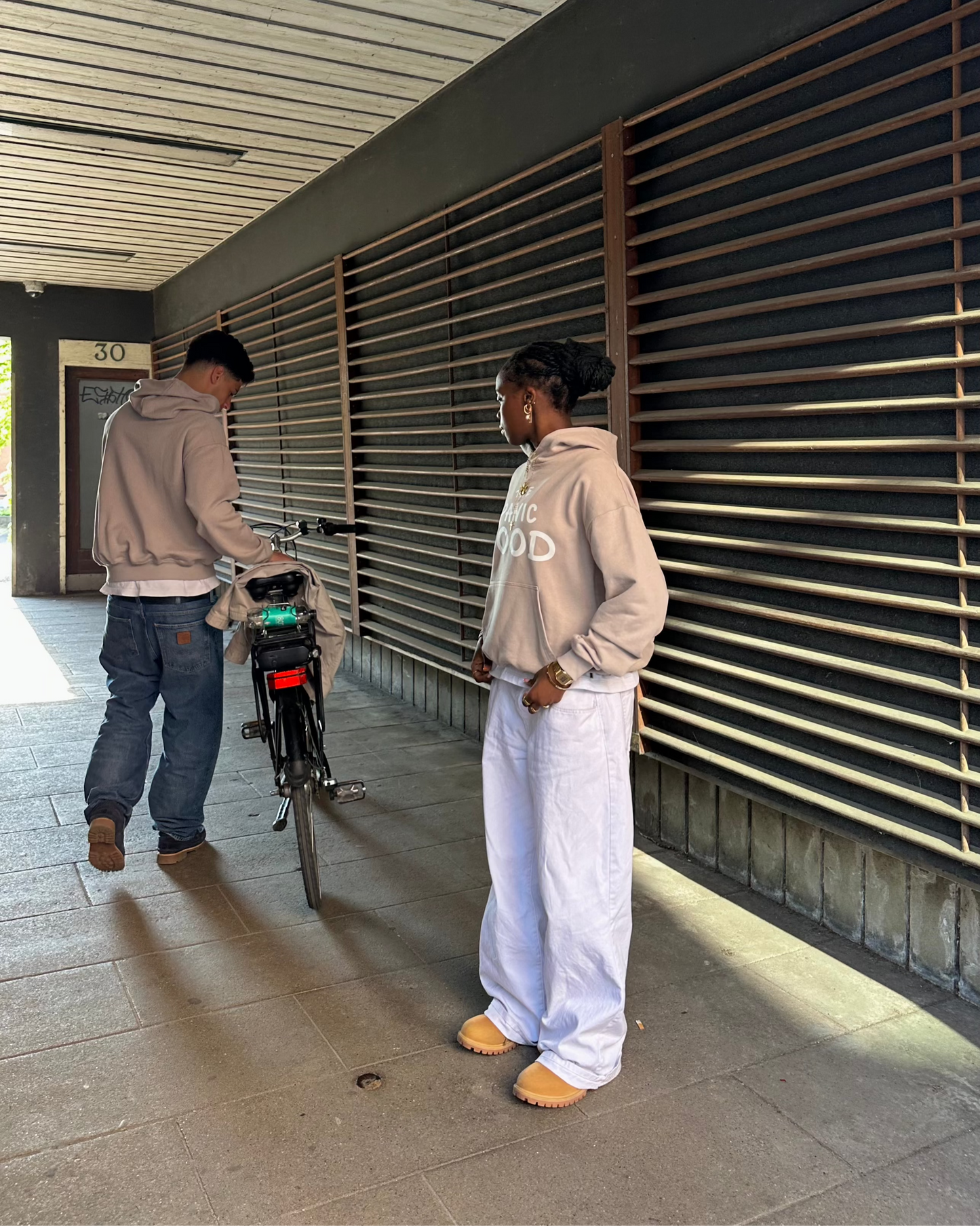 TPH BOXY HOODIE - STONE BEIGE